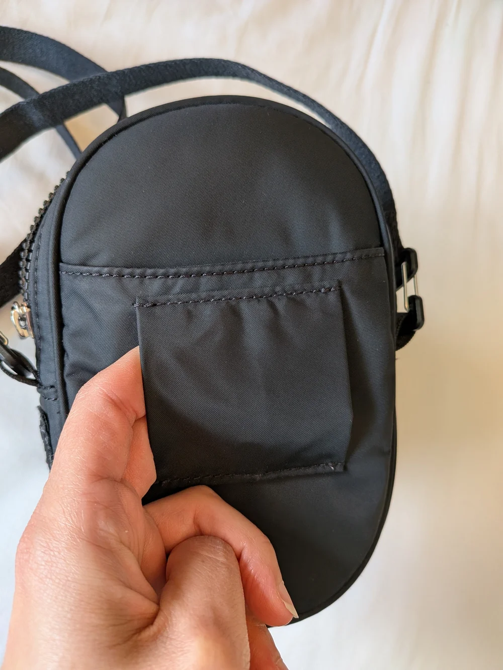 lululemon athletica Olympic Black Quilted Maple Leaf Mini Crossbody - Picture 5 of 7